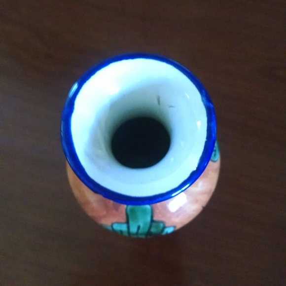 Mexican decanter and 4 shot glasses - Picture 4 of 8